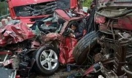 车事故爆料最新信息图片,事故原因令人咋舌”